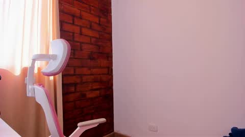 Snapshot of mayproject2 chatting on 03/08/25, 02:30 may online show from 03/08/25, 02:30