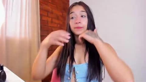 Snapshot of mayproject2 chatting on 03/08/25, 10:24 may online show from 03/08/25, 10:24