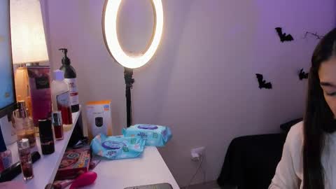 Snapshot of mayproject2 chatting on 10/21/25, 09:26 may online show from 10/21/25, 09:26