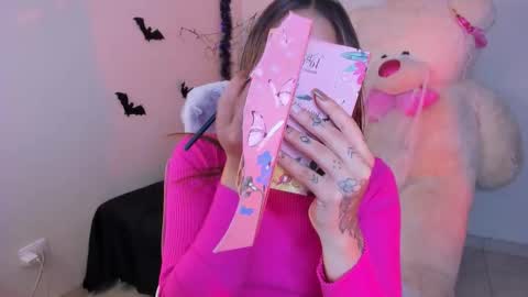 Snapshot of mayproject2 chatting on 10/23/25, 08:51 may online show from 10/23/25, 08:51