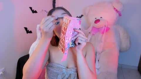 Snapshot of mayproject2 chatting on 10/24/25, 06:37 may online show from 10/24/25, 06:37