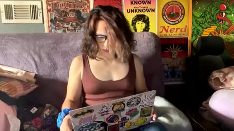 Snapshot of mayra_mayhem chatting on 12/06/24, 04:49 diana doll online show from 12/06/24, 04:49