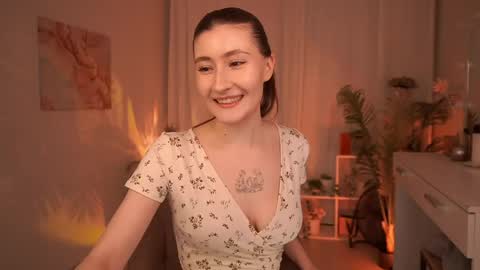  May  online show from 04/19/26, 05:40