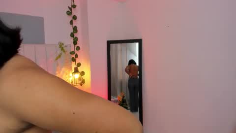 Mayu KIm online show from 12/20/25, 07:10