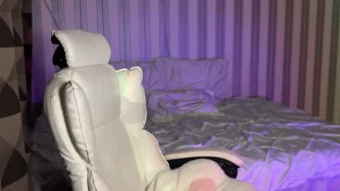 mayvi_cold online show from 10/12/25, 06:18