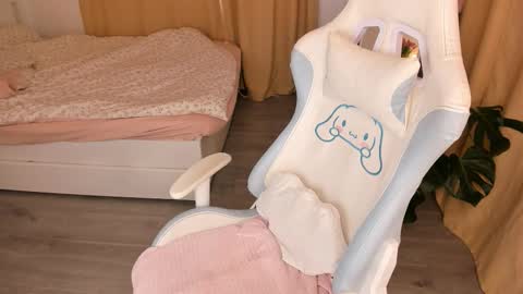  Mila  online show from 03/10/26, 07:24