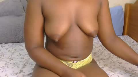 mazel_quincy online show from 02/23/26, 03:15