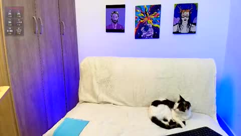 Mazi keen online show from 03/13/26, 01:45