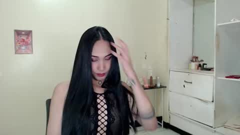 Snapshot of mazikeen96 chatting on 06/19/26, 04:17 Mazikeen 666 online show from 06/19/26, 04:17