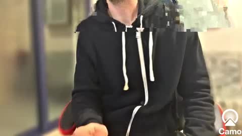 Snapshot of mazza9623 chatting on 02/13/25, 12:24 mazza9623 online show from 02/13/25, 12:24