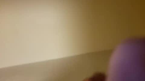 mb1954080 online show from 11/12/25, 03:40