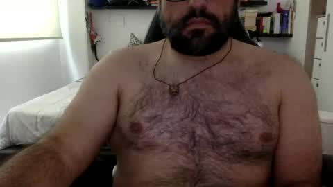 Snapshot of mbotve chatting on 10/19/25, 07:36 VzlaMan online show from 10/19/25, 07:36