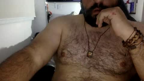 Snapshot of mbotve chatting on 10/27/25, 12:26 VzlaMan online show from 10/27/25, 12:26