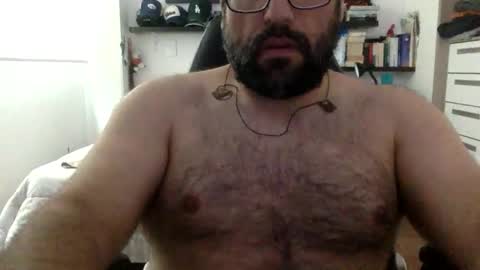 Snapshot of mbotve chatting on 02/01/26, 05:11 VzlaMan online show from 02/01/26, 05:11