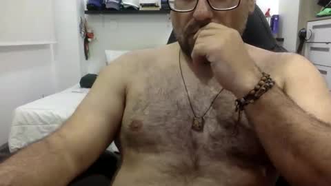 Snapshot of mbotve chatting on 03/09/26, 11:42 VzlaMan online show from 03/09/26, 11:42