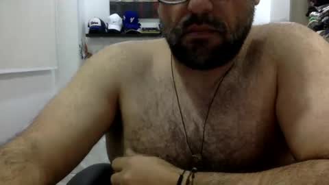 Snapshot of mbotve chatting on 04/22/26, 10:55 VzlaMan online show from 04/22/26, 10:55