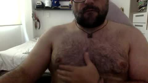 Snapshot of mbotve chatting on 04/27/26, 07:56 VzlaMan online show from 04/27/26, 07:56