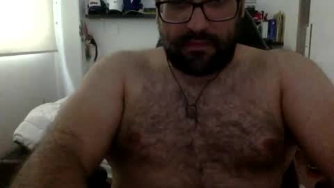 Snapshot of mbotve chatting on 05/02/26, 04:12 VzlaMan online show from 05/02/26, 04:12