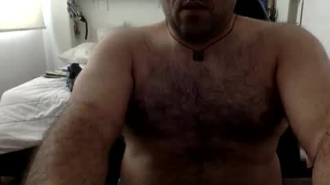 Snapshot of mbotve chatting on 05/15/26, 04:58 VzlaMan online show from 05/15/26, 04:58