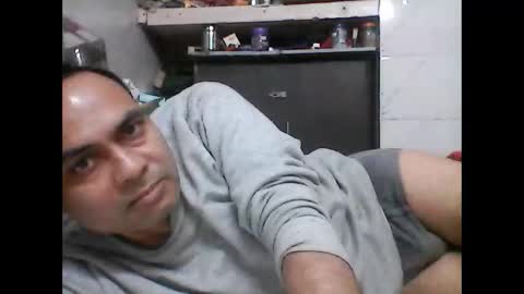 Snapshot of mcaraj2 chatting on 11/30/25, 06:01 mcaraj2 online show from 11/30/25, 06:01