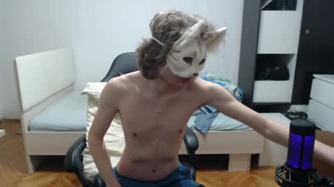 Snapshot of mcbrigete chatting on 03/30/26, 01:39 Bri online show from 03/30/26, 01:39