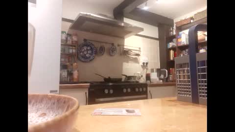 mccock16cm online show from 01/28/25, 04:19