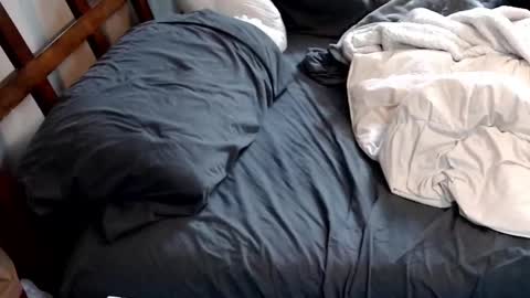 Snapshot of mcdarren chatting on 02/20/25, 06:24 Darren online show from 02/20/25, 06:24