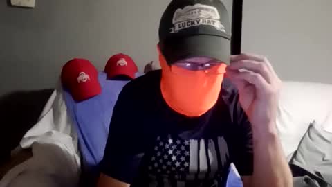 Snapshot of mcfly1973 chatting on 12/24/24, 06:44 mcfly1973 online show from 12/24/24, 06:44