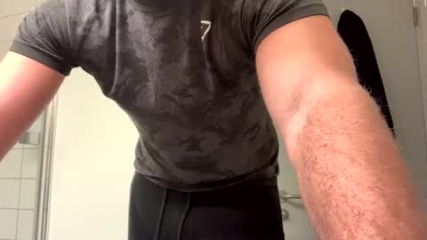 mcr8080 online show from 12/31/24, 12:04