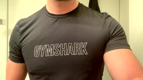 mcr8080 online show from 01/30/25, 06:46