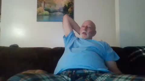 Snapshot of mdane99 chatting on 12/21/24, 02:19 mdane99 online show from 12/21/24, 02:19