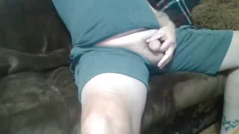 Snapshot of mdane99 chatting on 12/26/24, 06:01 mdane99 online show from 12/26/24, 06:01