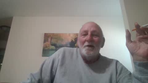 Snapshot of mdane99 chatting on 10/19/25, 04:07 mdane99 online show from 10/19/25, 04:07