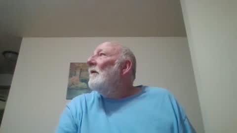 Snapshot of mdane99 chatting on 10/27/25, 01:20 mdane99 online show from 10/27/25, 01:20