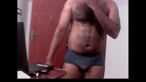 me_hai12 online show from 12/13/24, 12:42