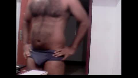 me_hai12 online show from 12/13/24, 11:50