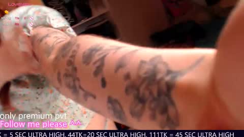 Hanna online show from 11/29/25, 02:03