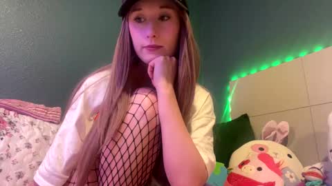 meadowmoon3 online show from 04/23/26, 09:52