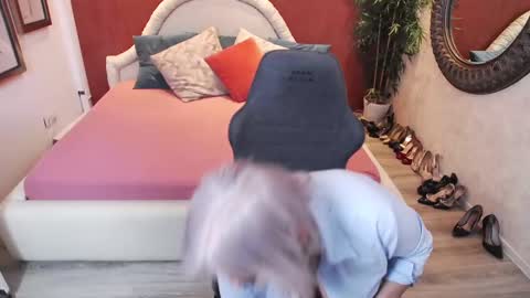 meamandax online show from 02/20/25, 11:31