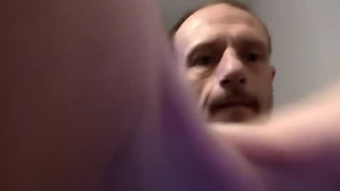 Snapshot of meanfinger chatting on 02/21/26, 08:54 Jizzy online show from 02/21/26, 08:54