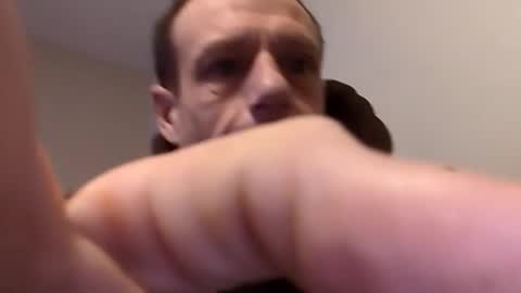 Snapshot of meanfinger chatting on 03/02/26, 08:48 Jizzy online show from 03/02/26, 08:48