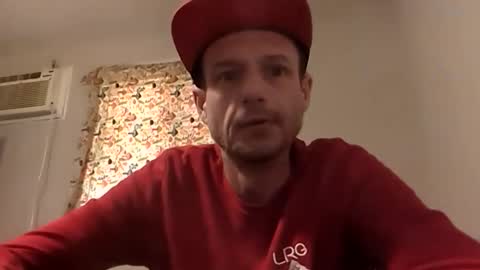 Snapshot of meanfinger chatting on 03/03/26, 08:15 Jizzy online show from 03/03/26, 08:15
