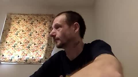 Snapshot of meanfinger chatting on 03/16/26, 06:12 Jizzy online show from 03/16/26, 06:12