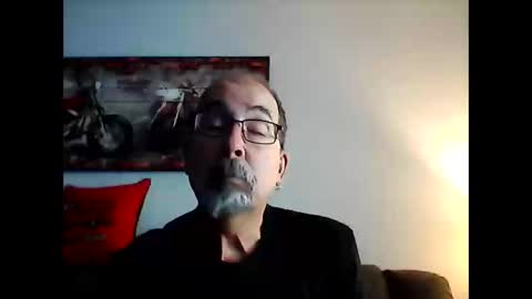 Snapshot of meathome3 chatting on 02/01/26, 05:22 me at home online show from 02/01/26, 05:22