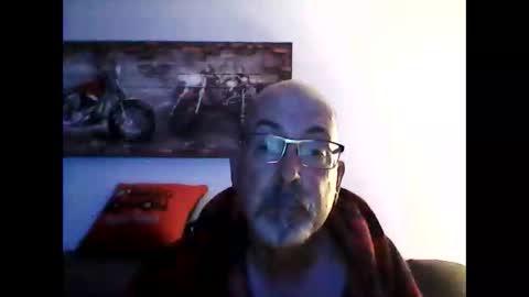 me at home online show from 06/08/26, 09:20