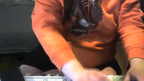 Snapshot of mecha_wolf chatting on 02/23/26, 02:31 LunerWolf online show from 02/23/26, 02:31