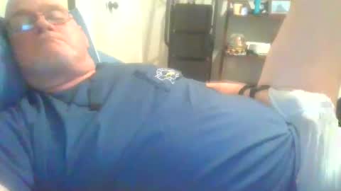 Snapshot of medic243 chatting on 02/25/25, 03:52 Medicineman online show from 02/25/25, 03:52