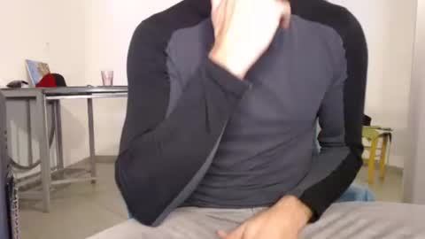 Meditmtc online show from 01/05/25, 02:41