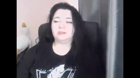 Snapshot of medjik_lool chatting on 10/18/25, 10:05 Oltereodora-lima online show from 10/18/25, 10:05