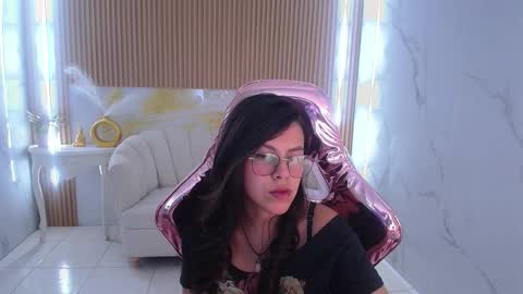 medusa11_s online show from 10/06/25, 08:17